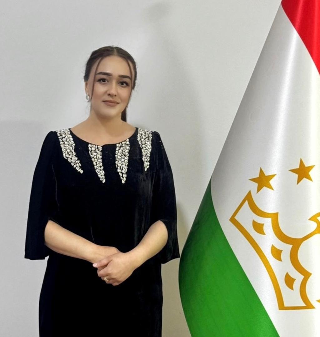 ИФТИХОРИ МИЛЛАТ ЗЕРИ ЯК ПАРЧАМ