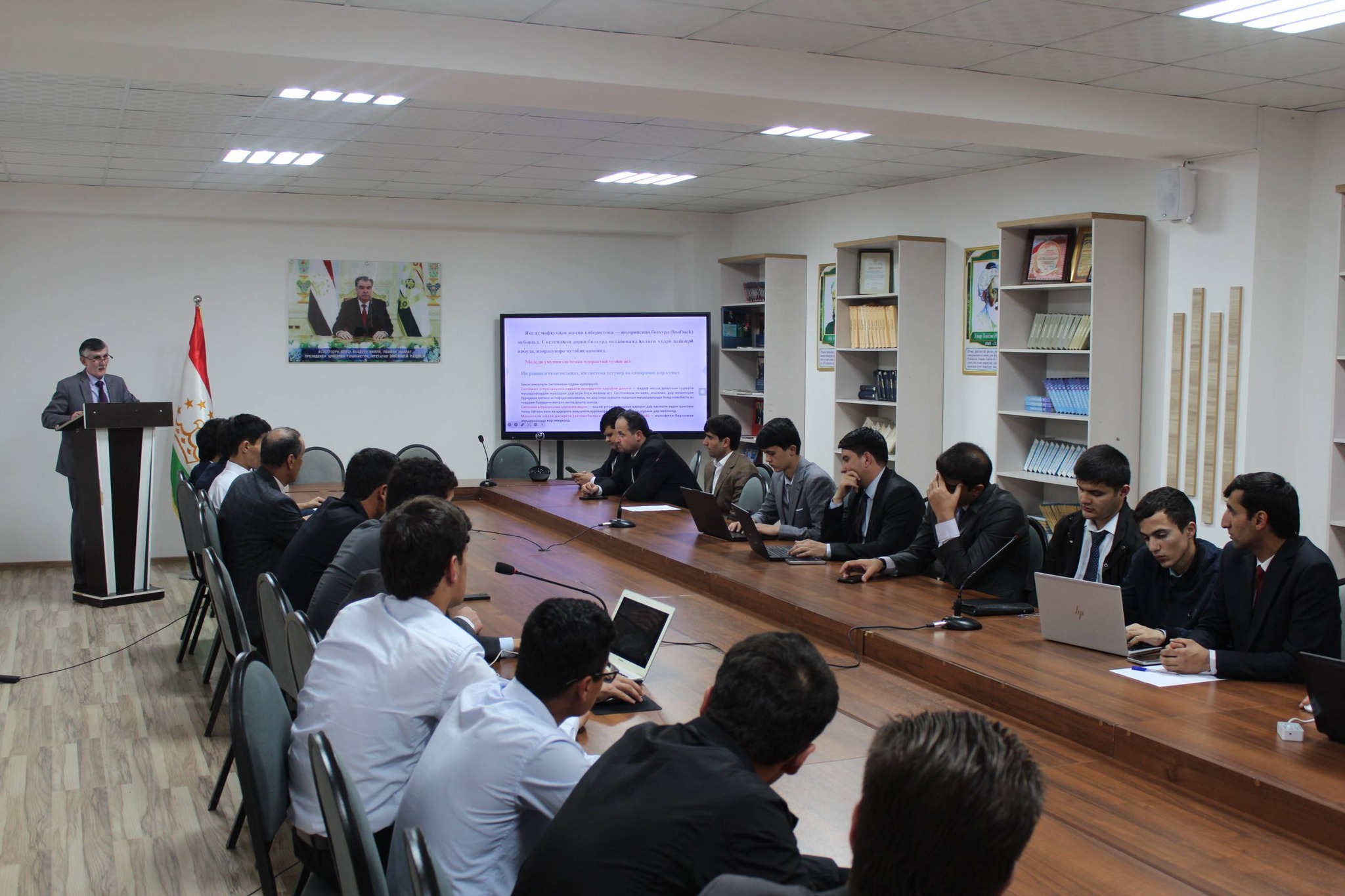 Holding of a Round Table on the Topic “Artificial Intelligence and the Future of Programming”